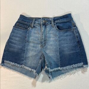 SO Blue Denim Shorts with Distressed Frayed Hem Girls Curvy Midi 5/27 w EUC